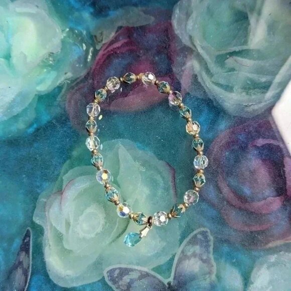 Handmade December Birthstone Stretch Fashion Bracelet (New) - Picture 6 of 8